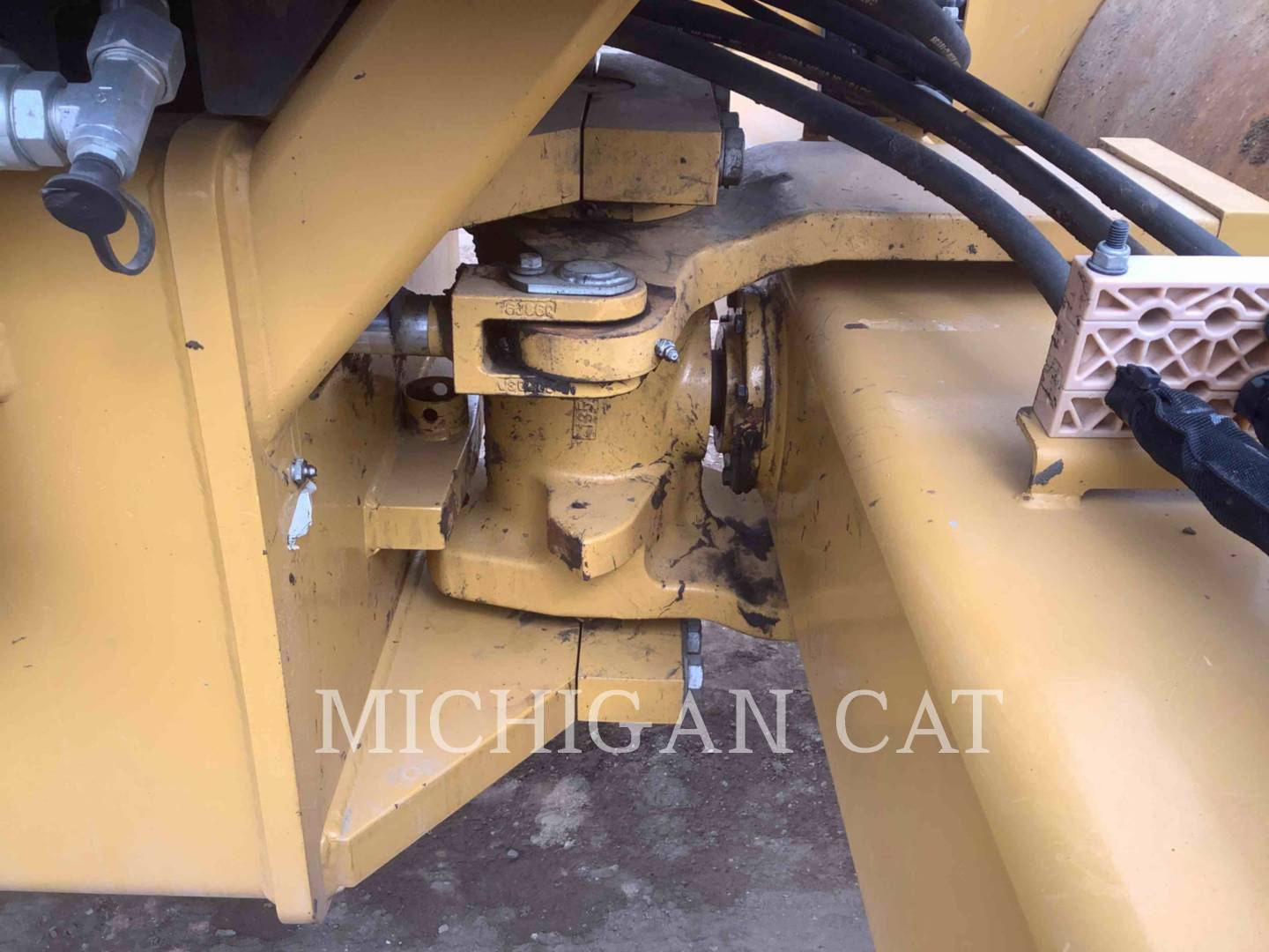 2016 Caterpillar CS44B Vibratory Single