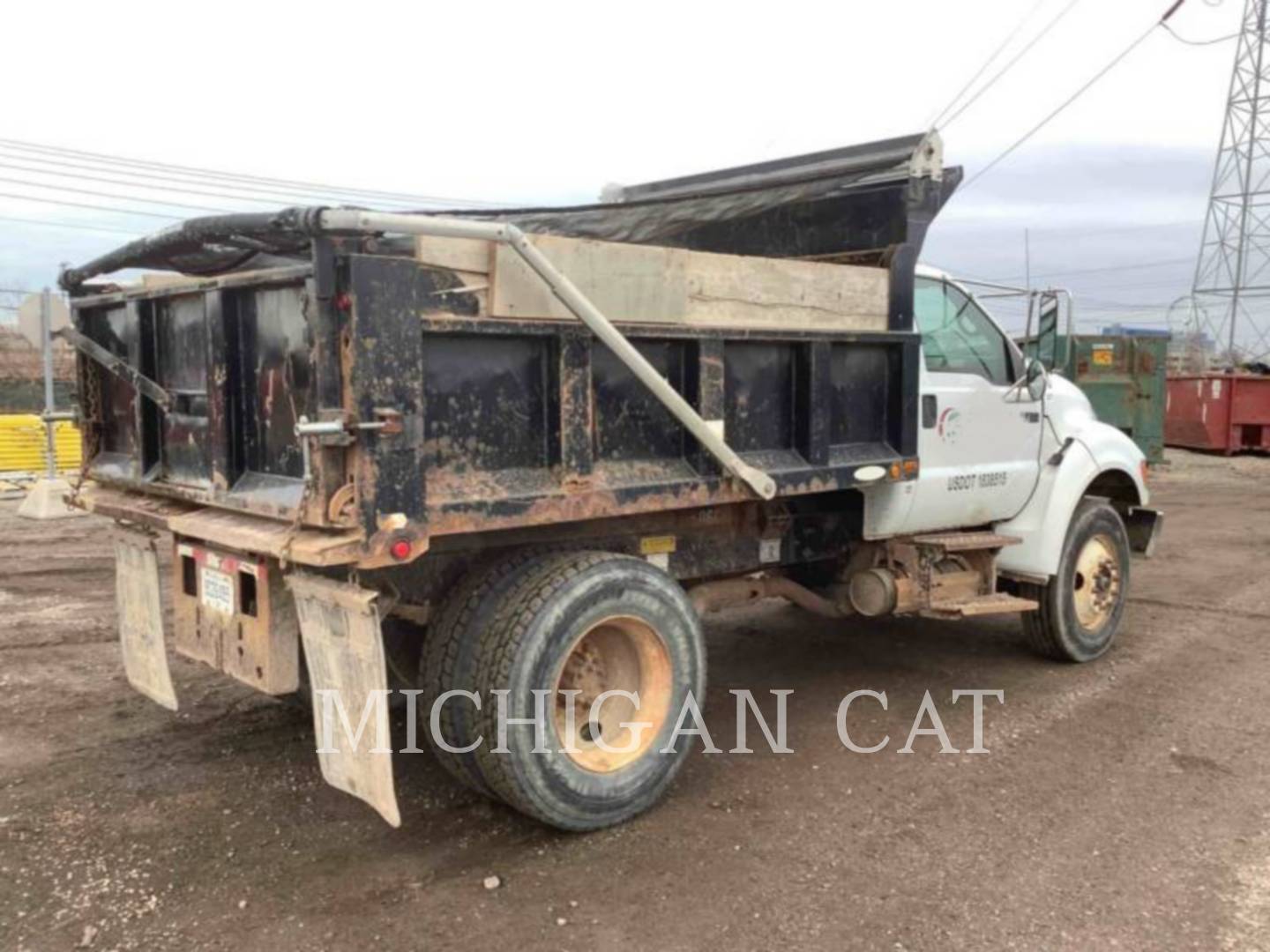 2010 Ford F-750 Truck