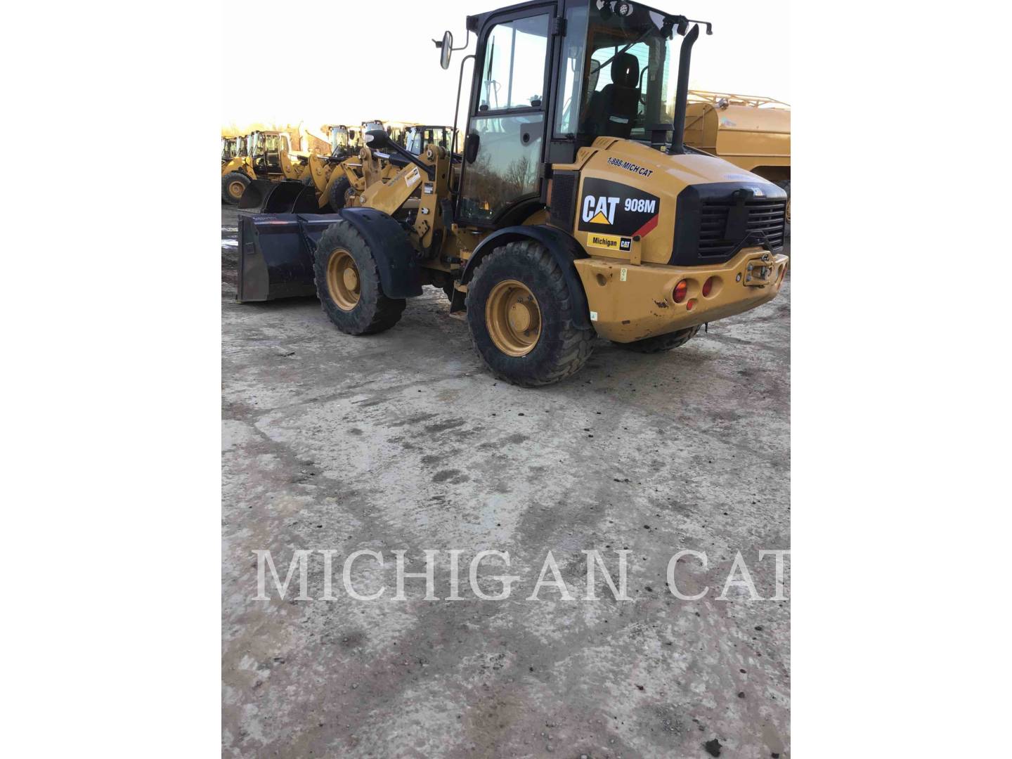 2019 Caterpillar 908M A Wheel Loader