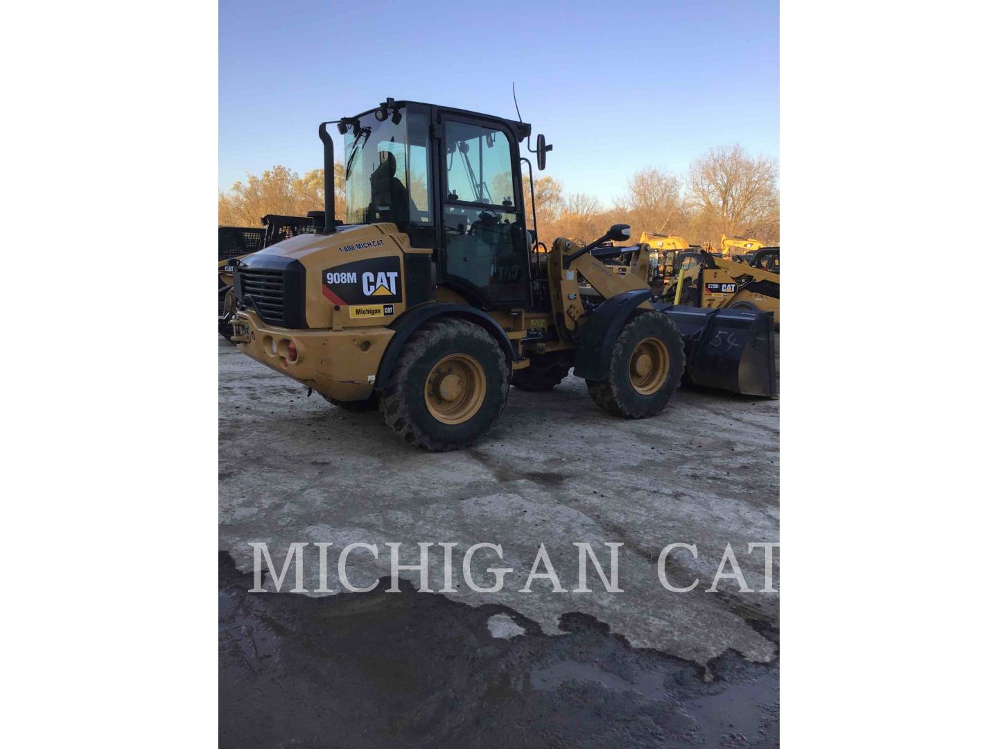 2019 Caterpillar 908M A Wheel Loader