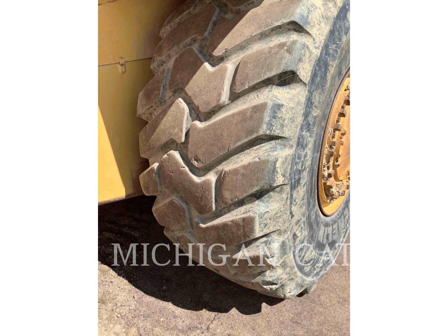 2001 Caterpillar 627G Wheel Tractor