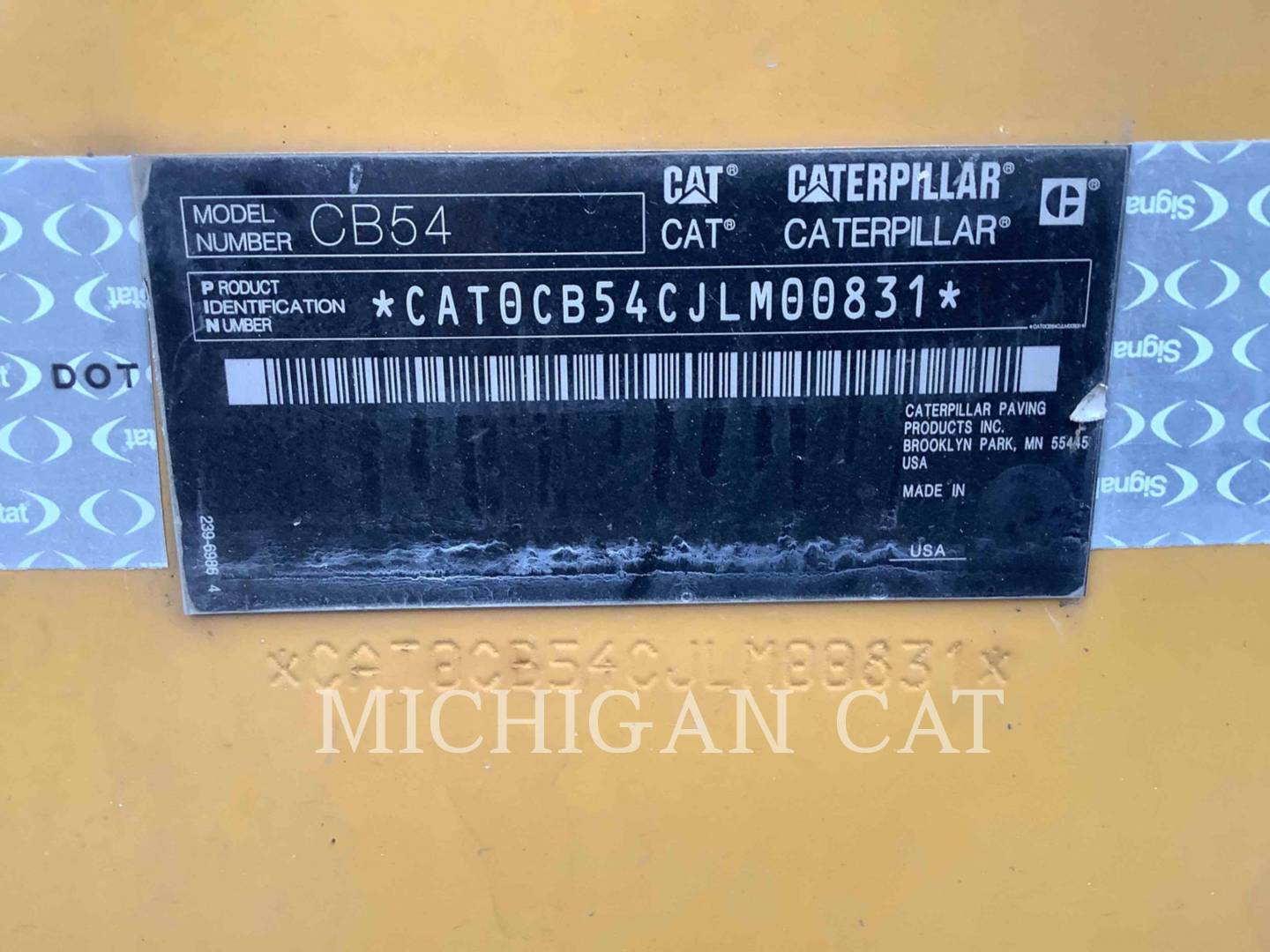 2013 Caterpillar CB54 XW Vibratory Double