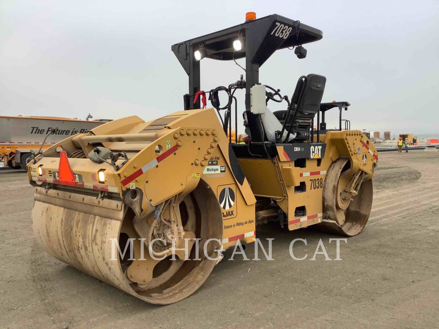 2013 Caterpillar CB54 XW Vibratory Double