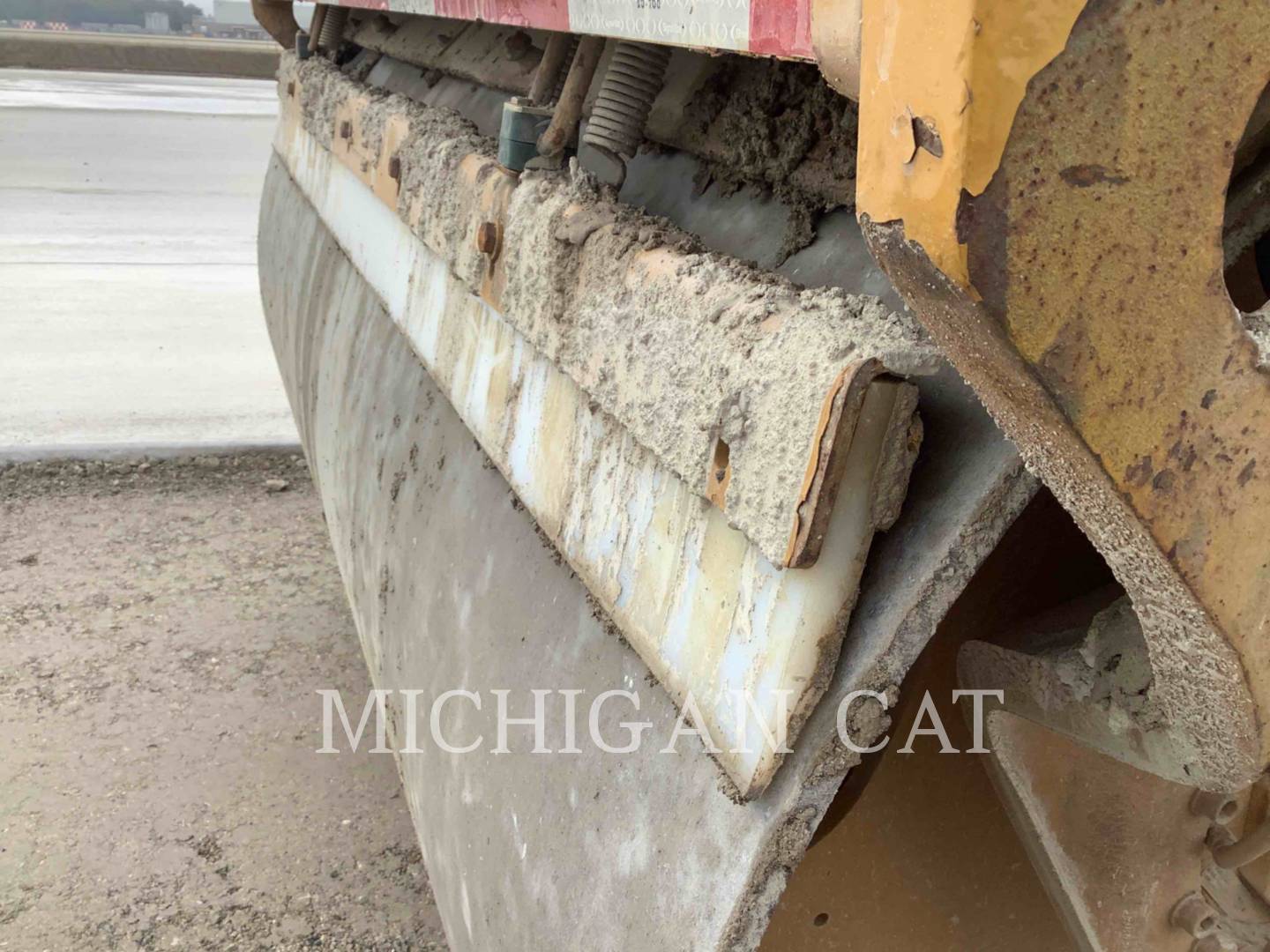 2013 Caterpillar CB54 Vibratory Double