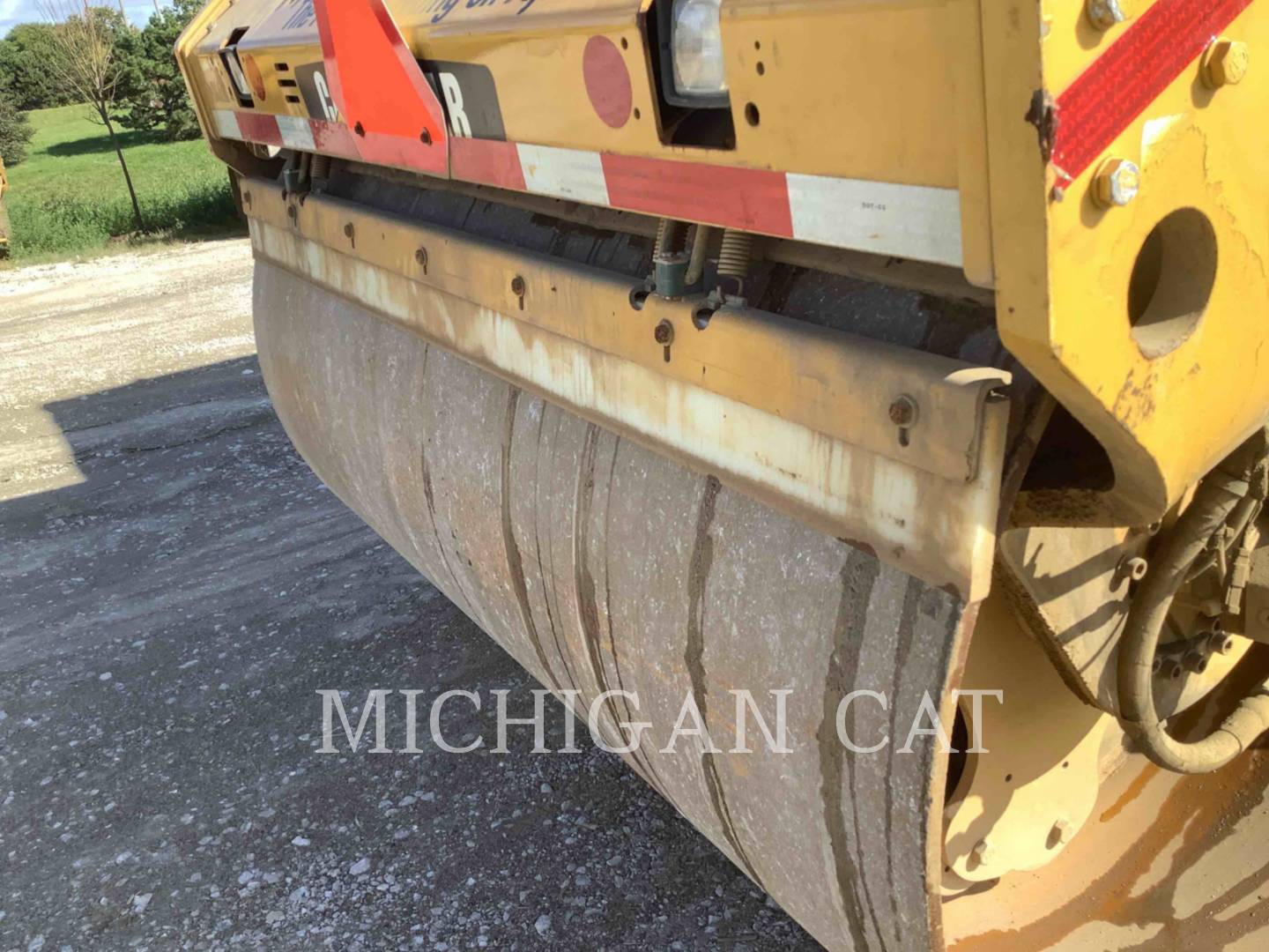 2013 Caterpillar CB54 XW Vibratory Double