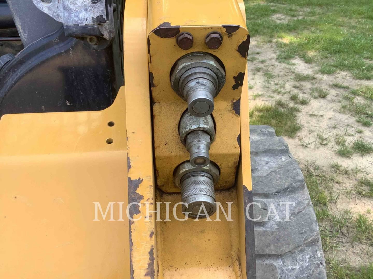 2014 Caterpillar 242D Skid Steer Loader