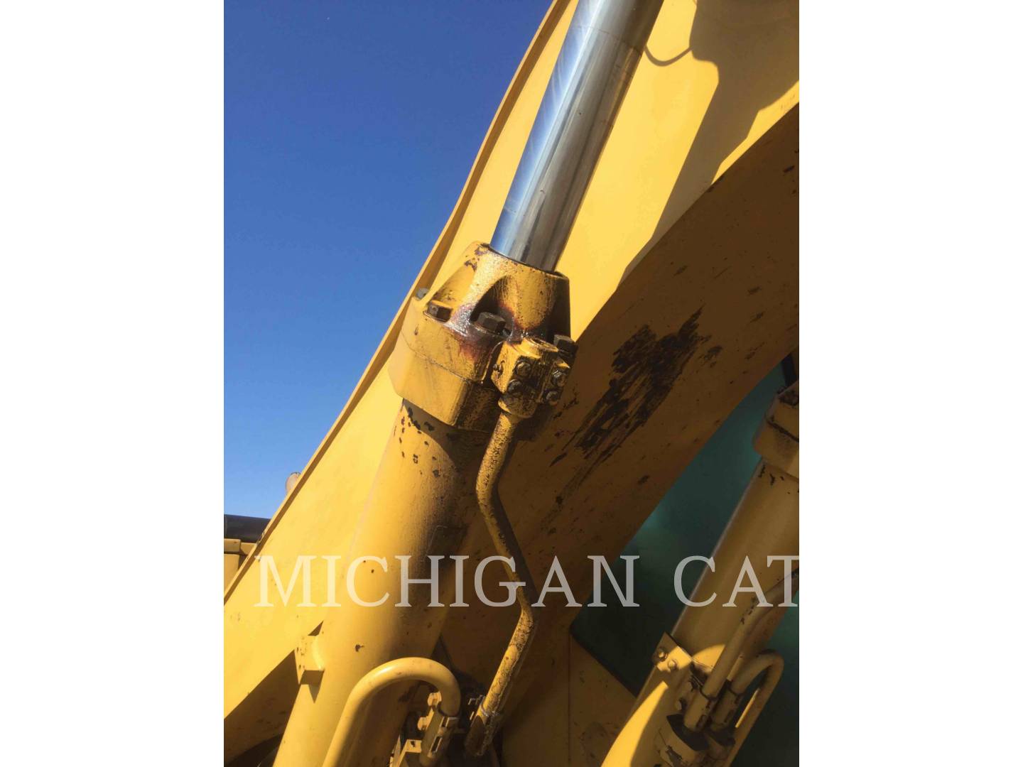 1986 Caterpillar 235B Excavator