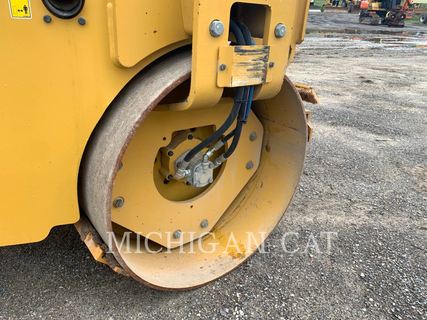 2019 Caterpillar CB34B Vibratory Single