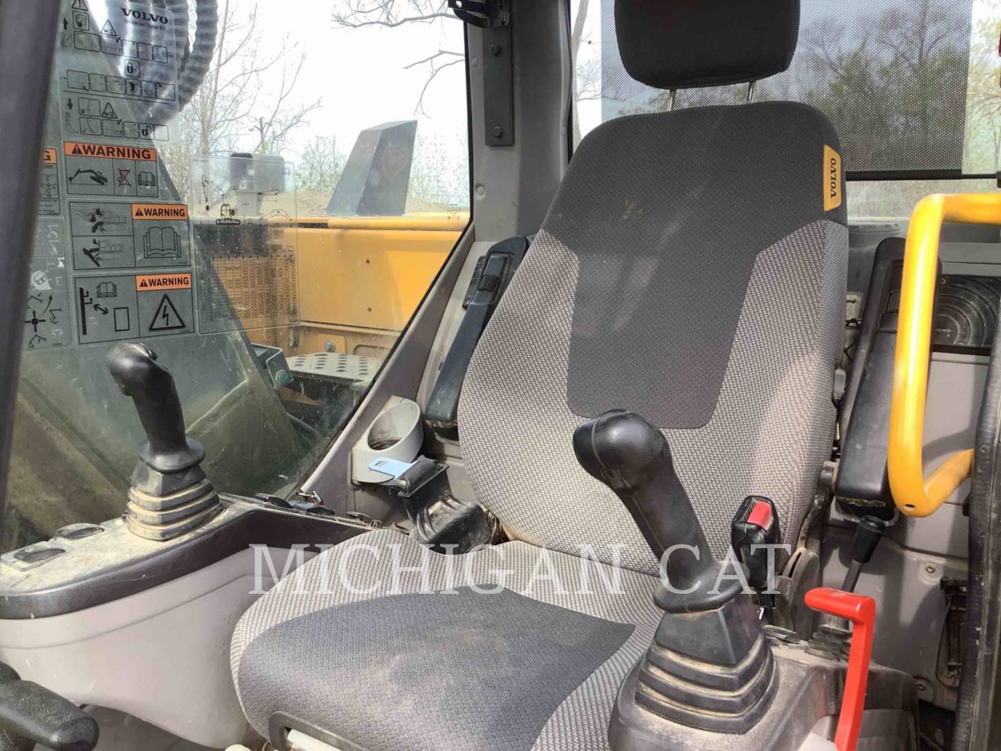 2015 Volvo ECR235DL Excavator