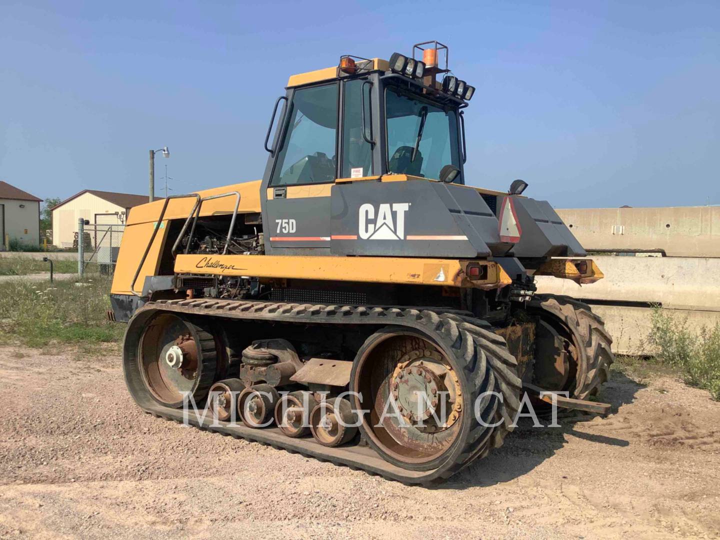 1996 Caterpillar CH75D Tractor