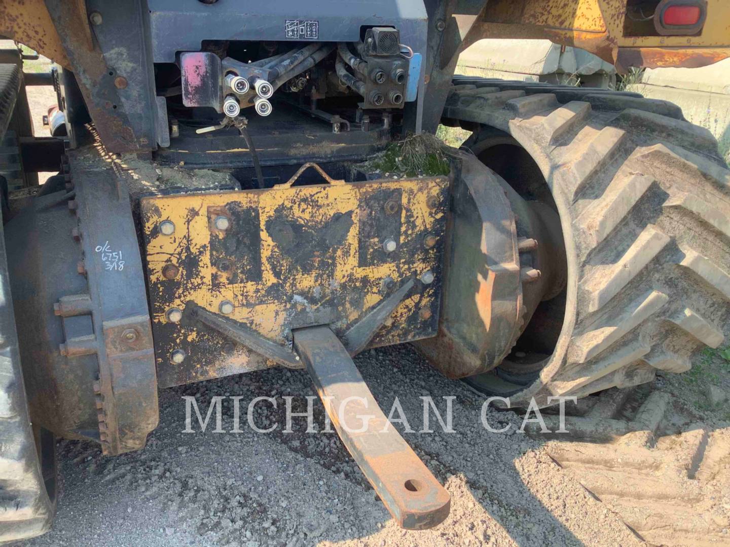 1996 Caterpillar CH75D Tractor