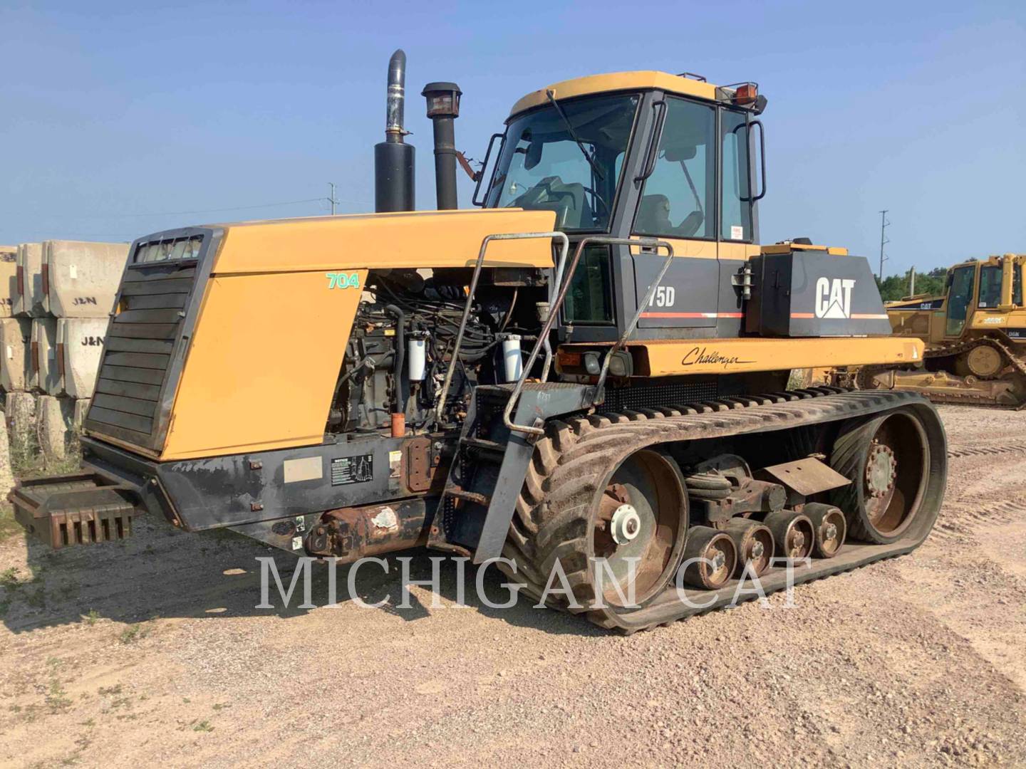 1996 Caterpillar CH75D Tractor