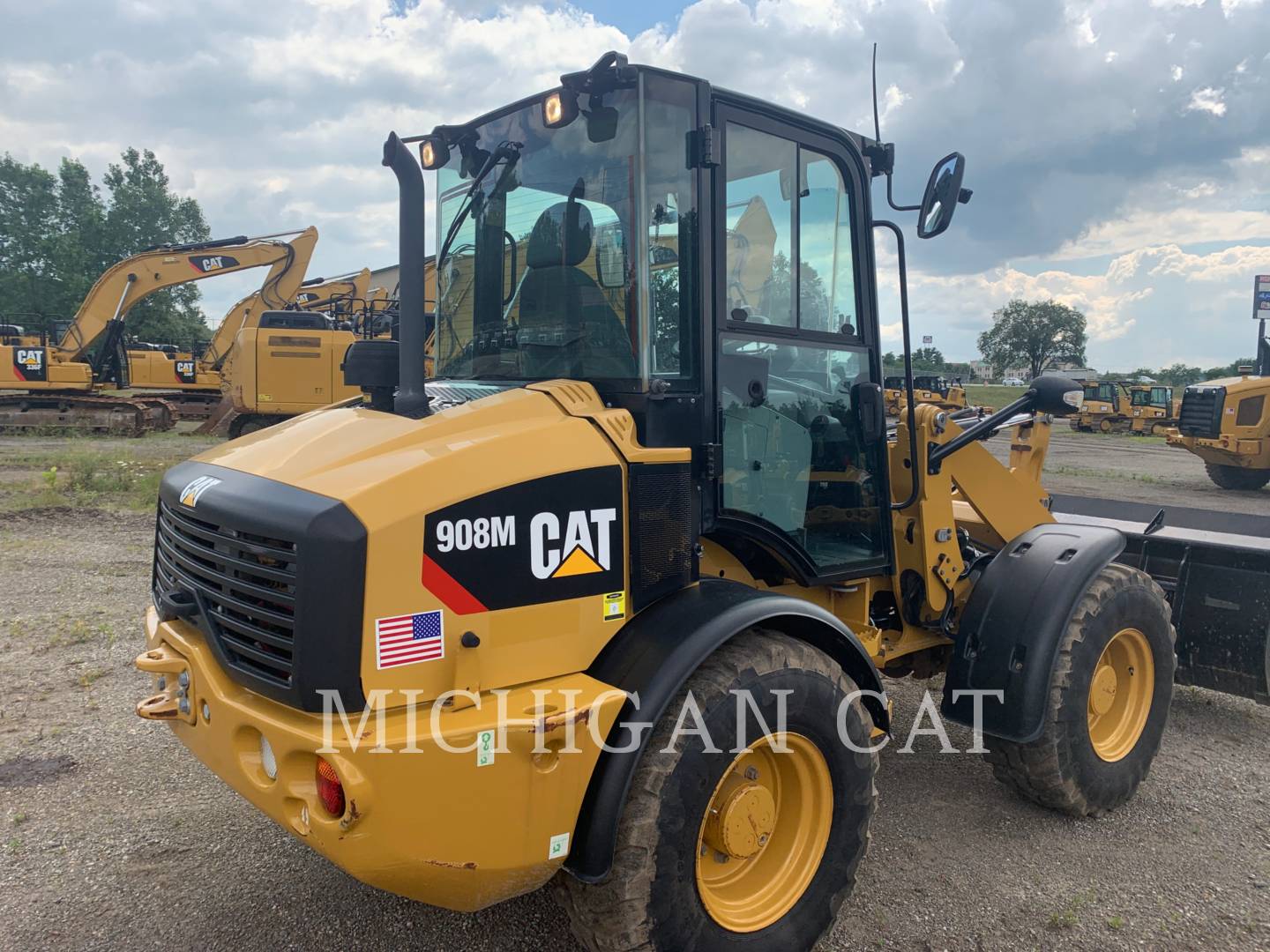 2018 Caterpillar 908M A Wheel Loader