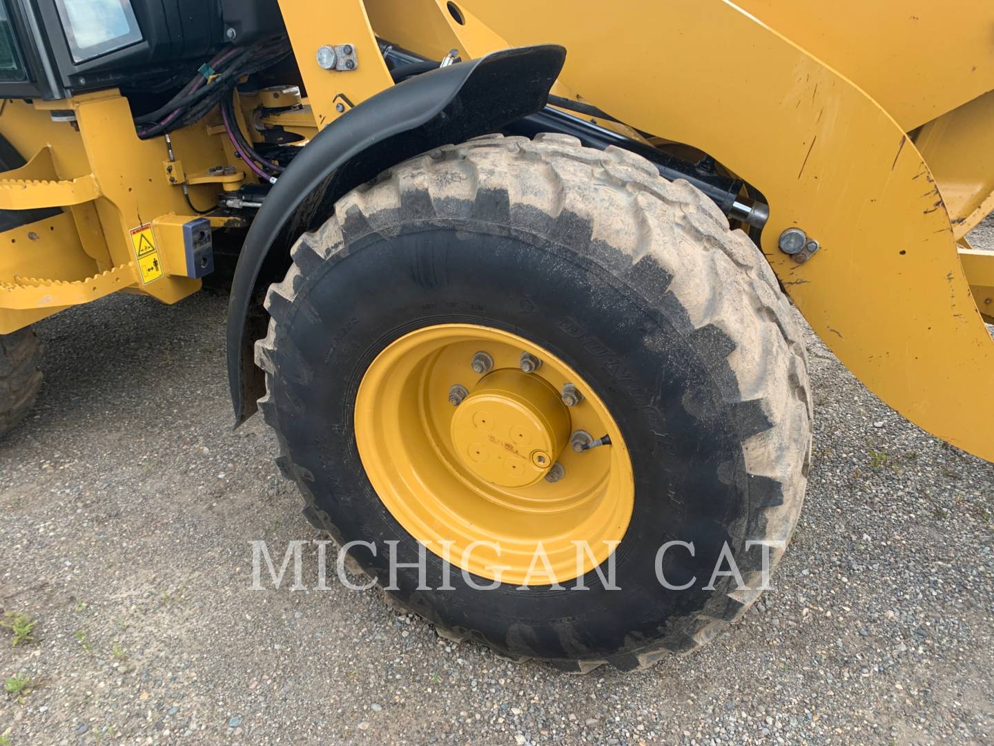 2018 Caterpillar 908M A Wheel Loader