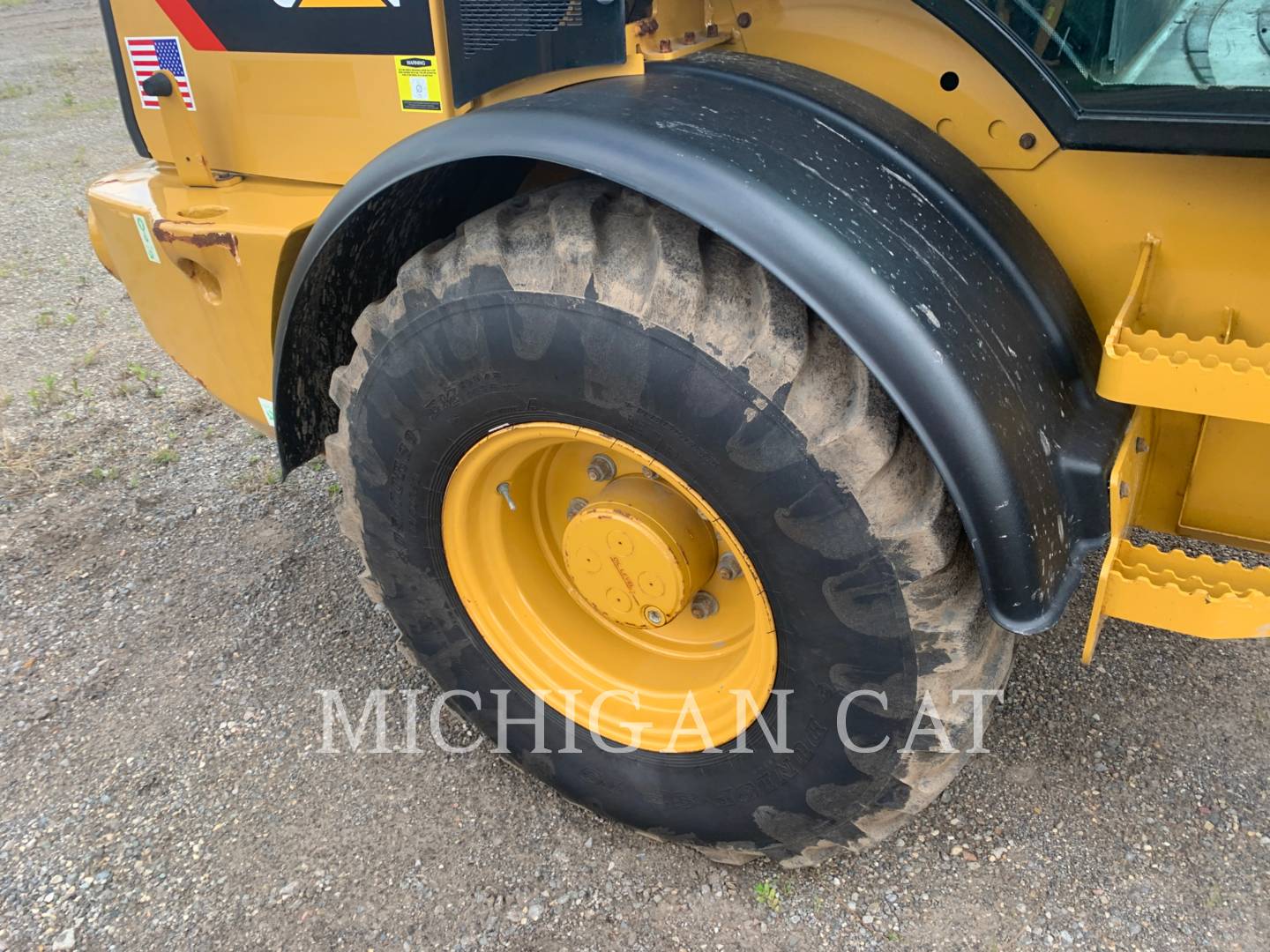 2018 Caterpillar 908M A Wheel Loader