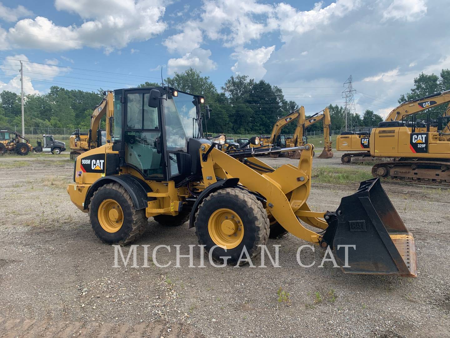 2018 Caterpillar 908M A Wheel Loader