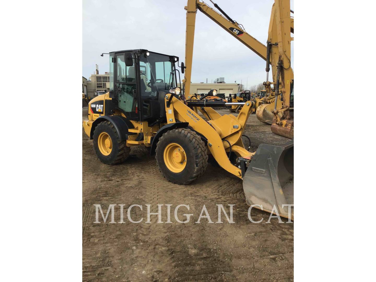 2019 Caterpillar 908M A Wheel Loader