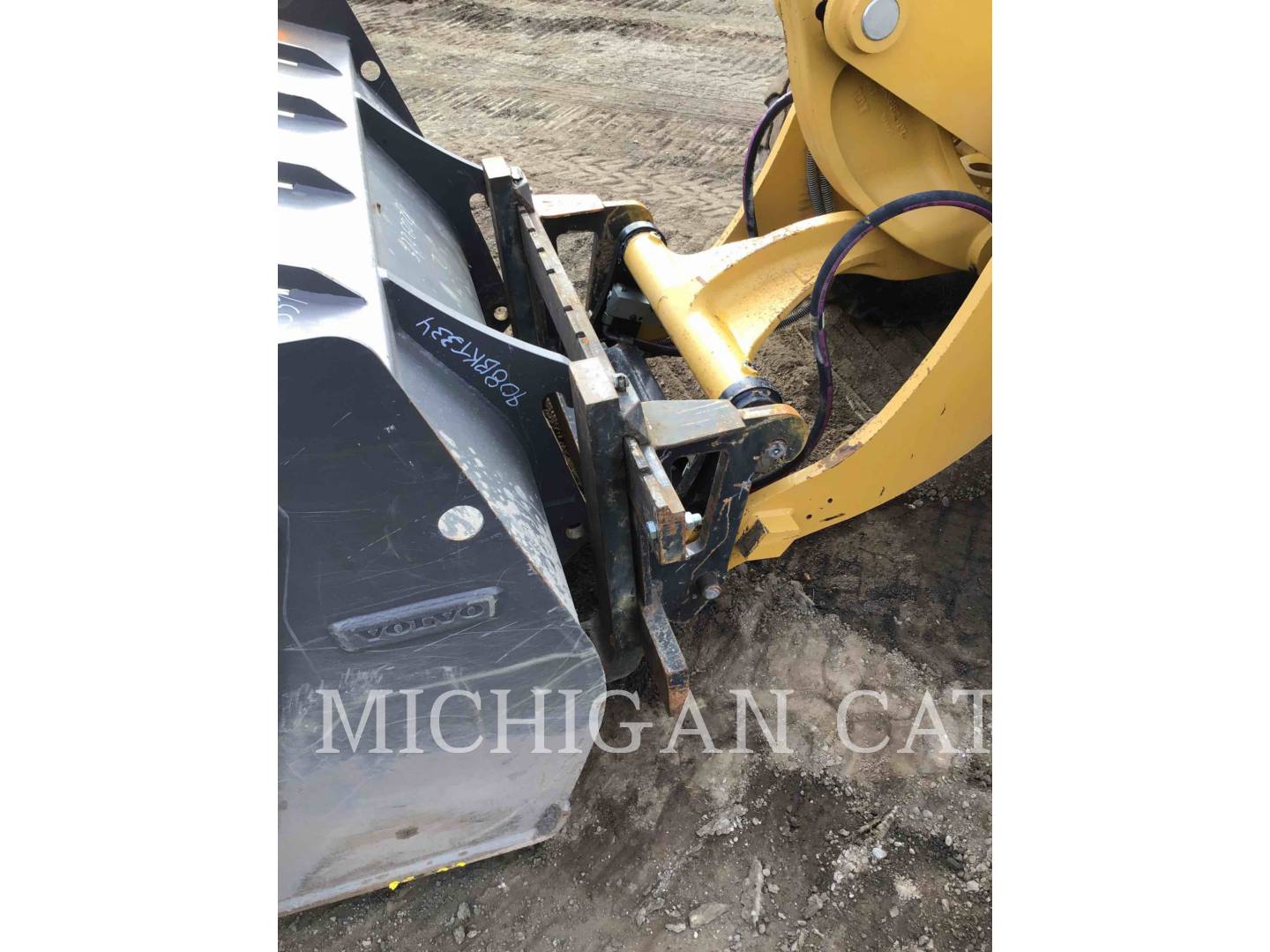 2019 Caterpillar 908M A Wheel Loader