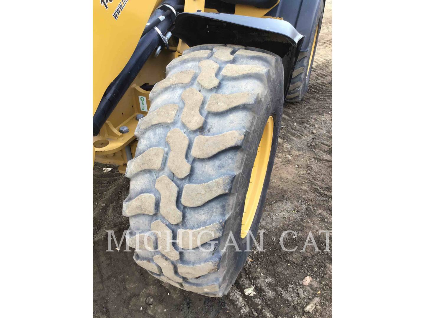 2019 Caterpillar 908M A Wheel Loader