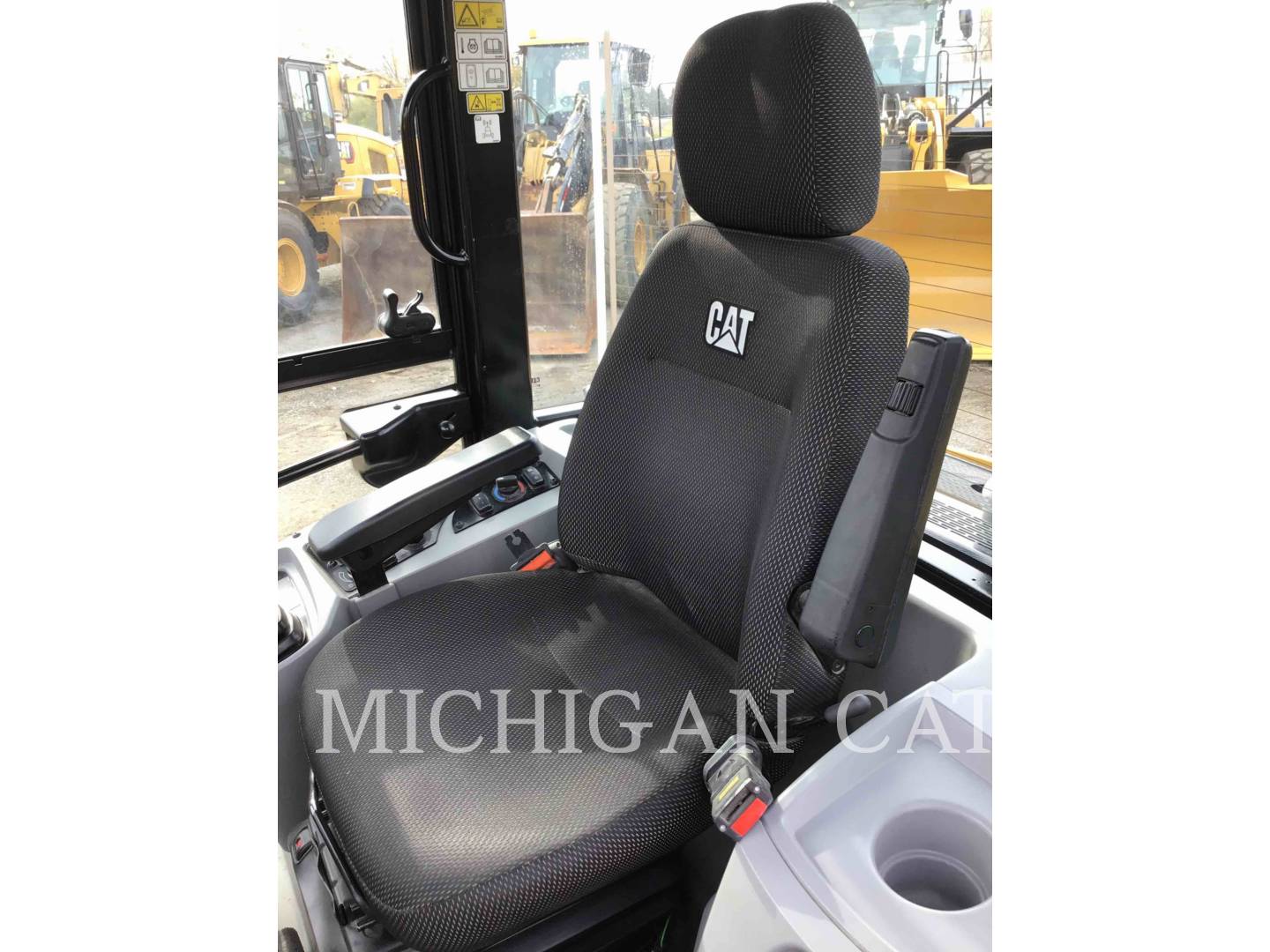 2019 Caterpillar 908M A Wheel Loader