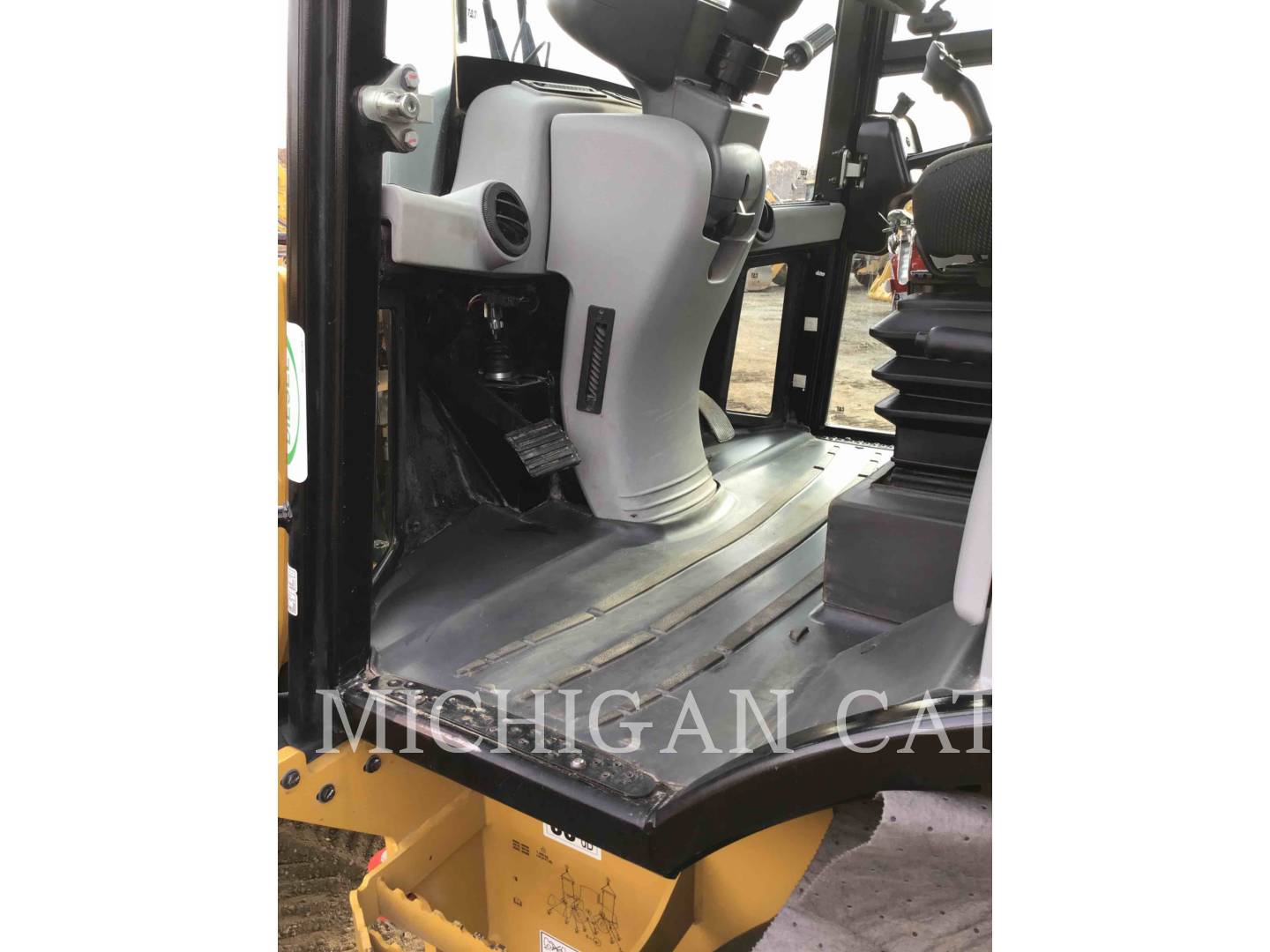 2019 Caterpillar 908M A Wheel Loader