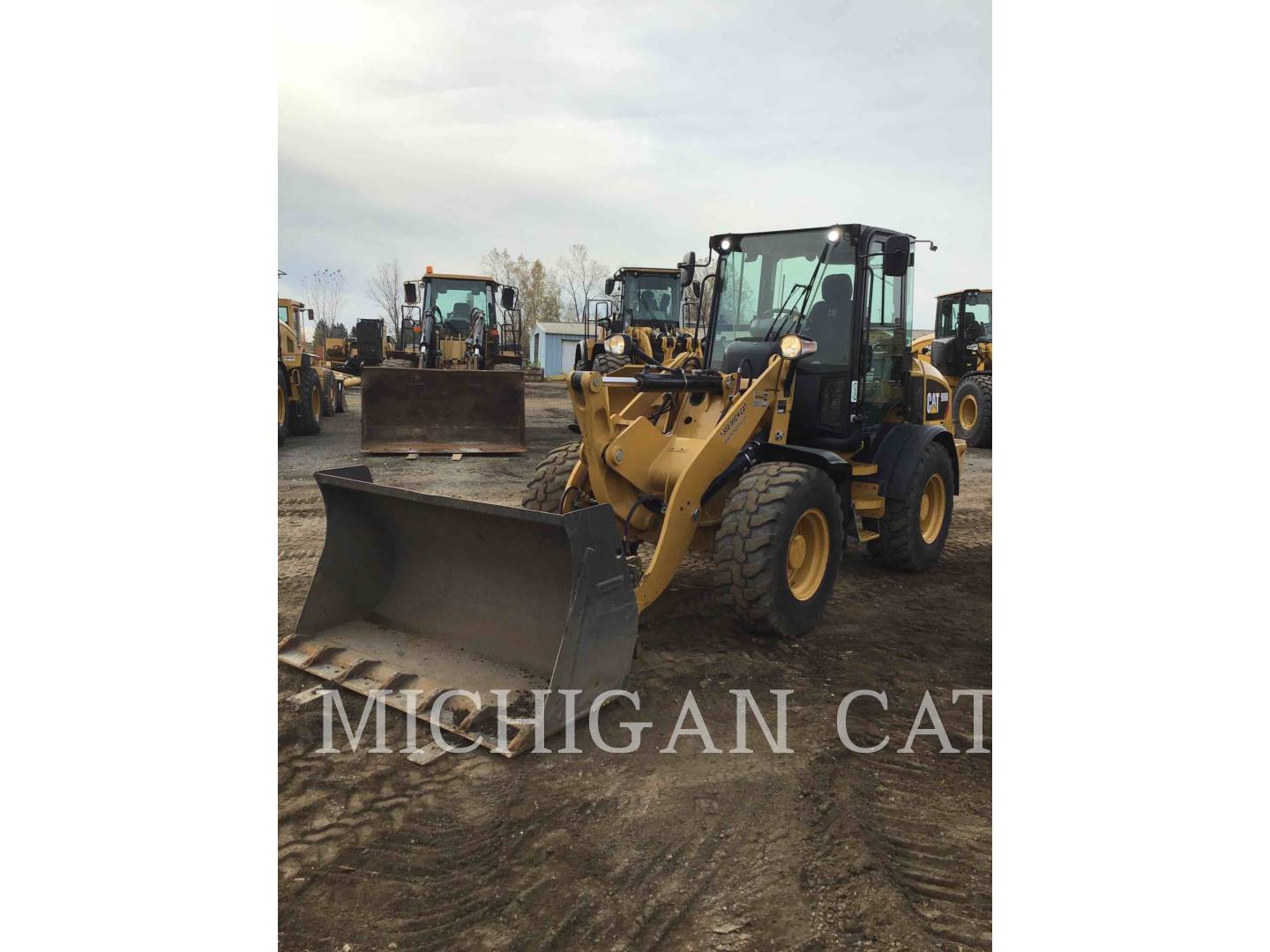 2019 Caterpillar 908M A Wheel Loader