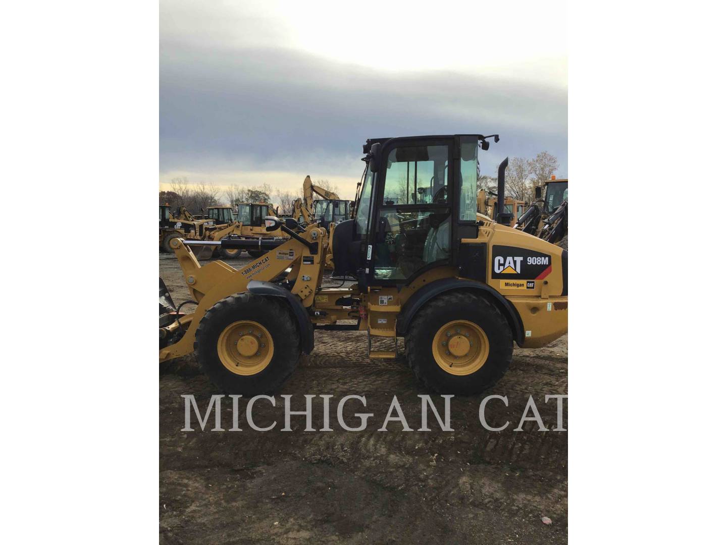 2019 Caterpillar 908M A Wheel Loader