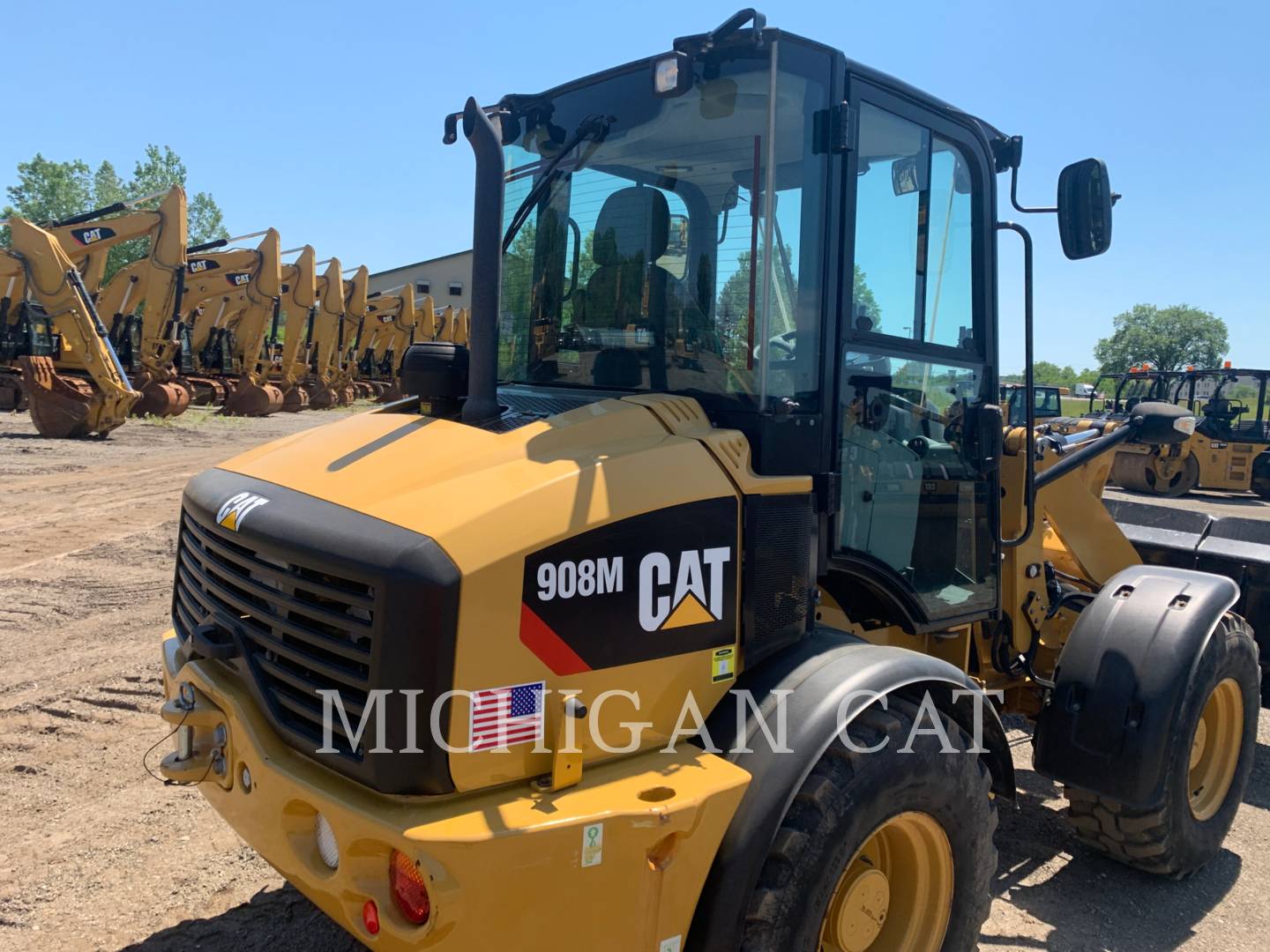 2018 Caterpillar 908M AR Wheel Loader