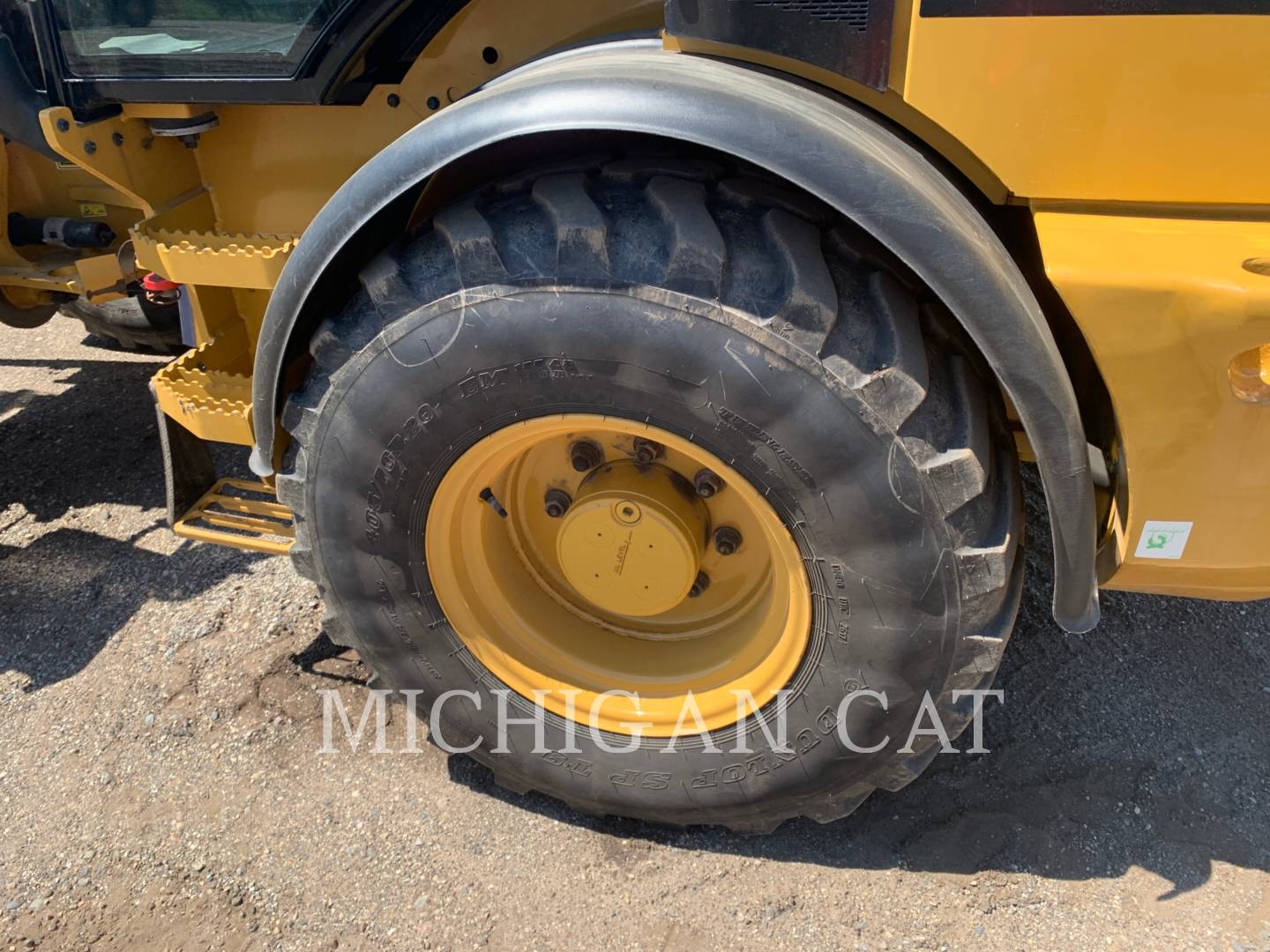 2018 Caterpillar 908M AR Wheel Loader