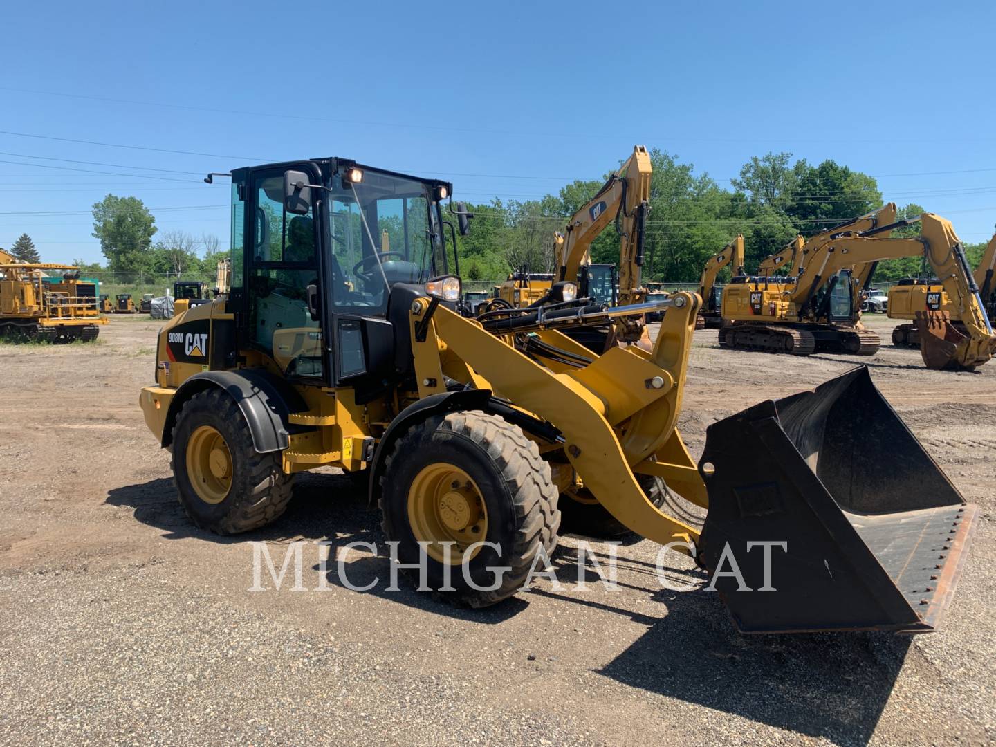 2018 Caterpillar 908M AR Wheel Loader