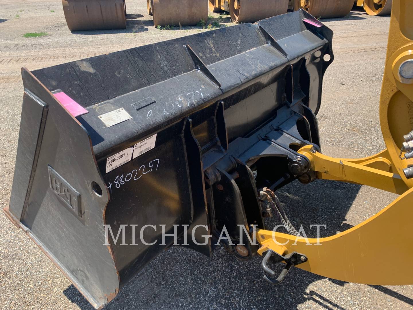 2018 Caterpillar 908M AR Wheel Loader