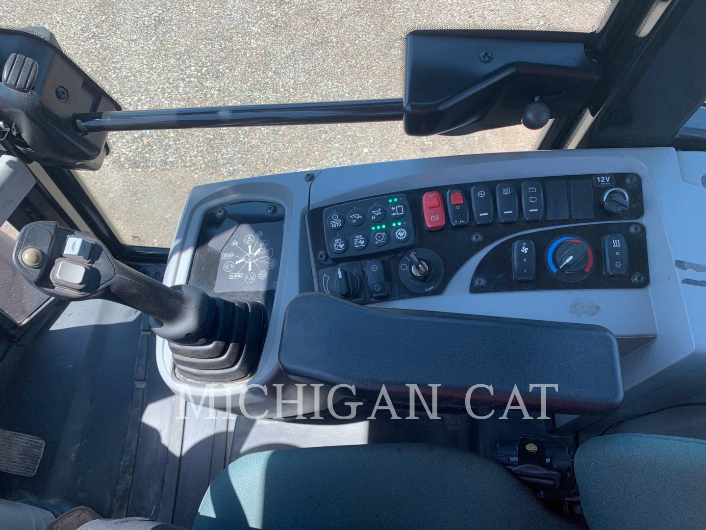 2018 Caterpillar 908M AR Wheel Loader