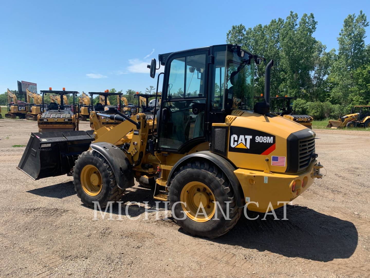 2018 Caterpillar 908M AR Wheel Loader