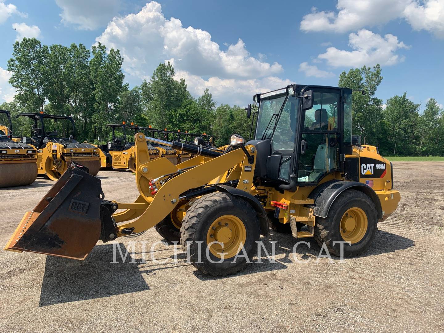 2018 Caterpillar 908M A Wheel Loader