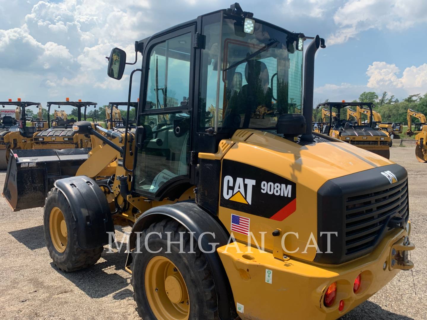 2018 Caterpillar 908M A Wheel Loader