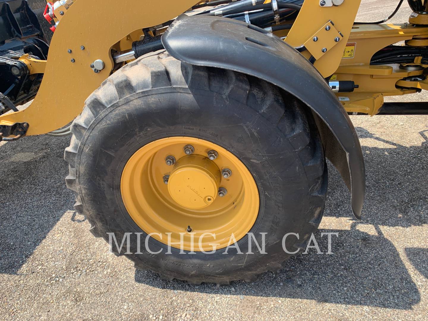 2018 Caterpillar 908M A Wheel Loader