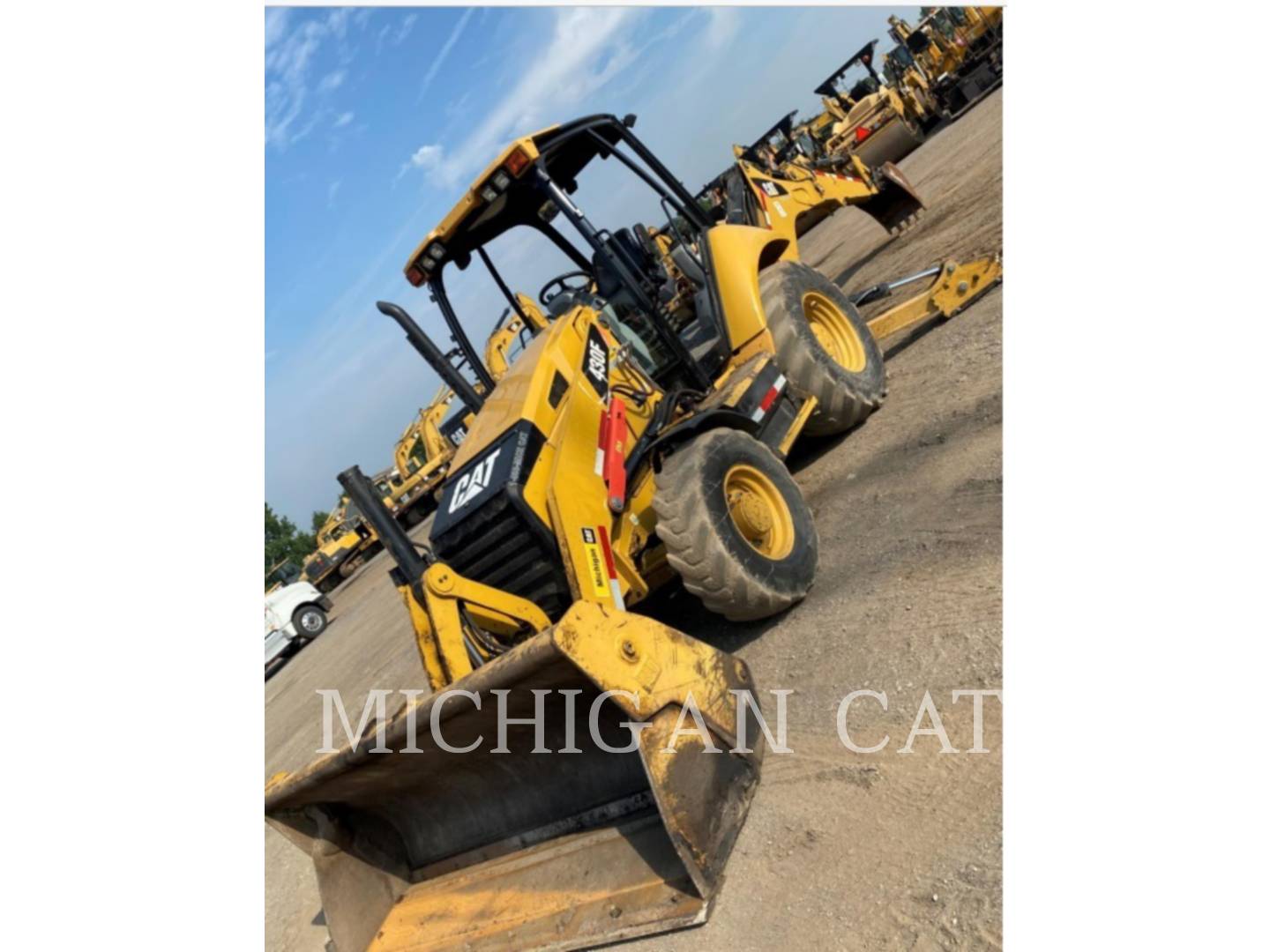 2014 Caterpillar 430F + Tractor Loader Backhoe