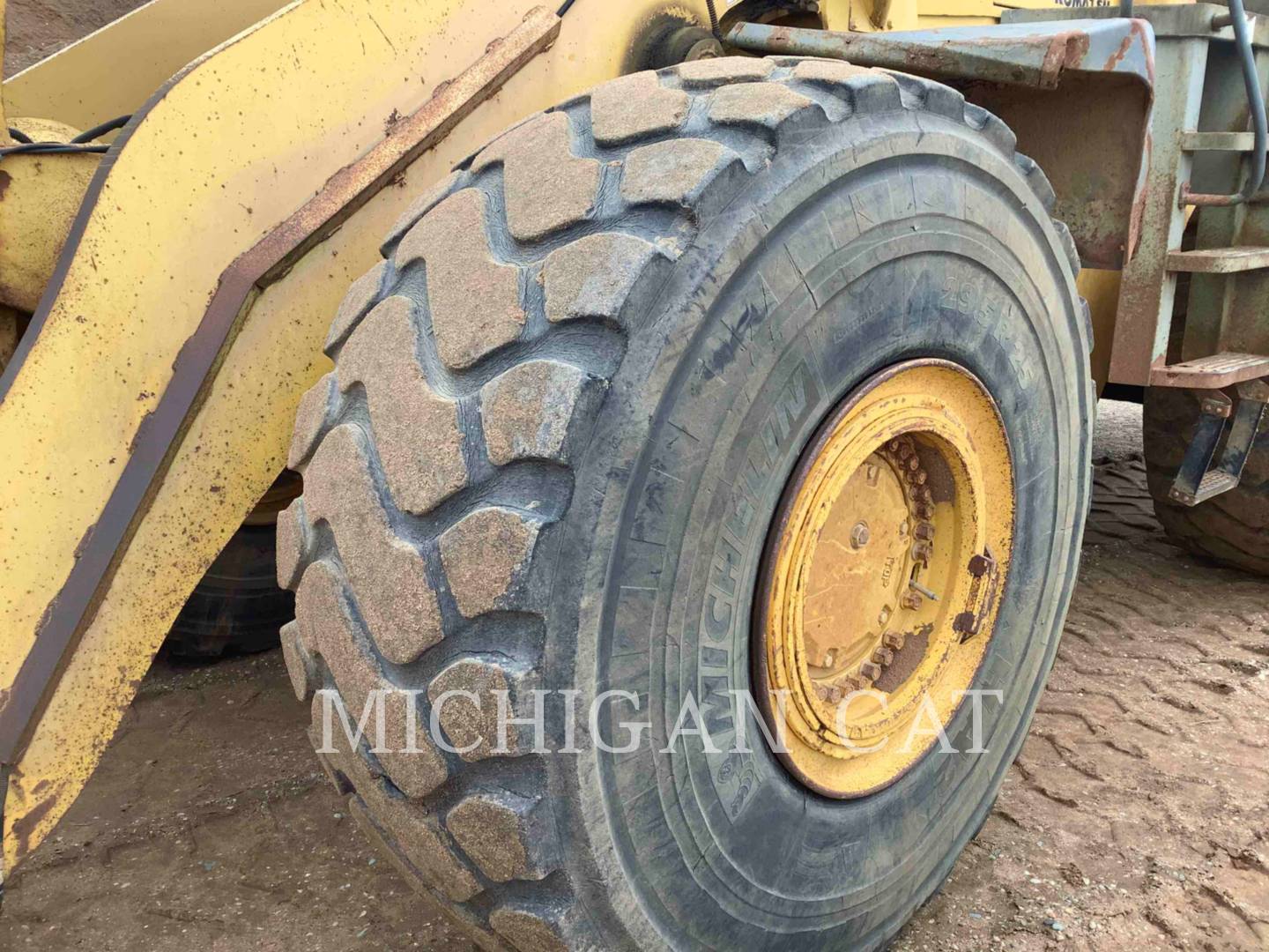 1999 Komatsu WA500 Wheel Loader