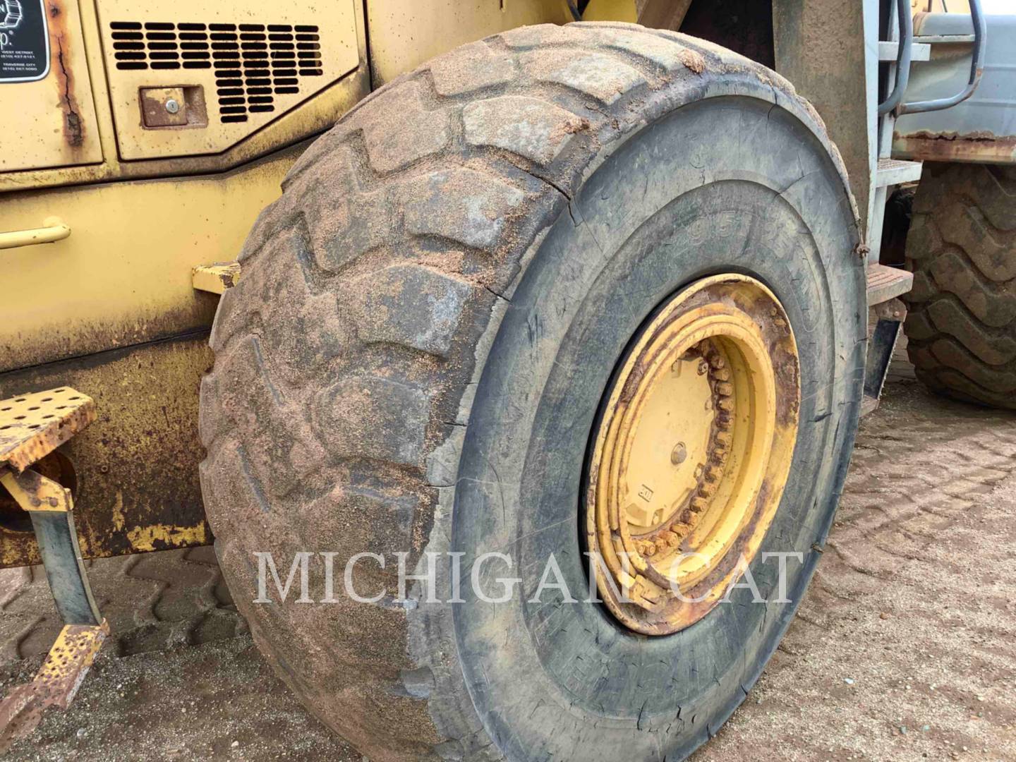 1999 Komatsu WA500 Wheel Loader