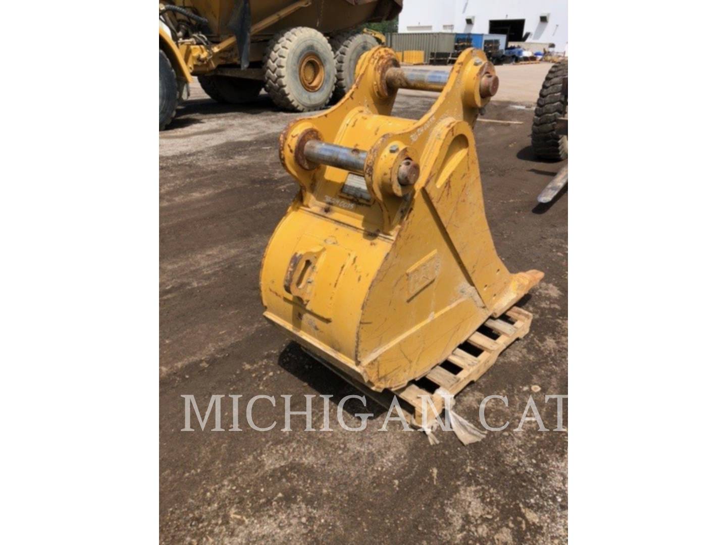 2018 Caterpillar 316 24" SDBKT Bucket