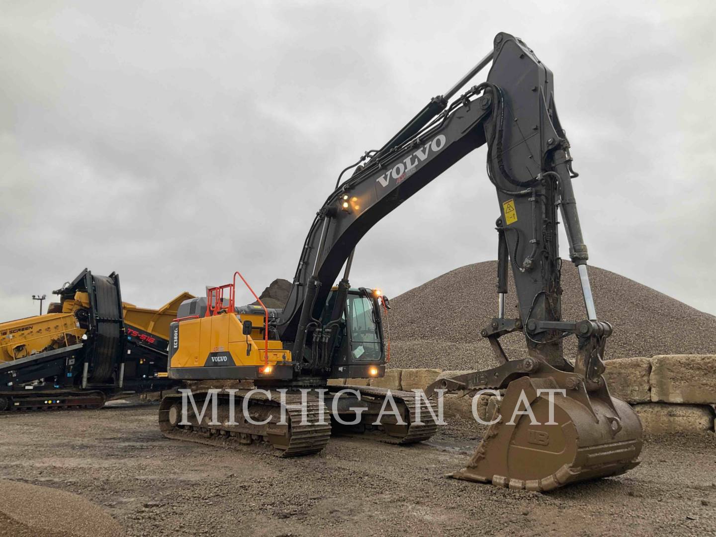 2020 Volvo EC380EL Excavator