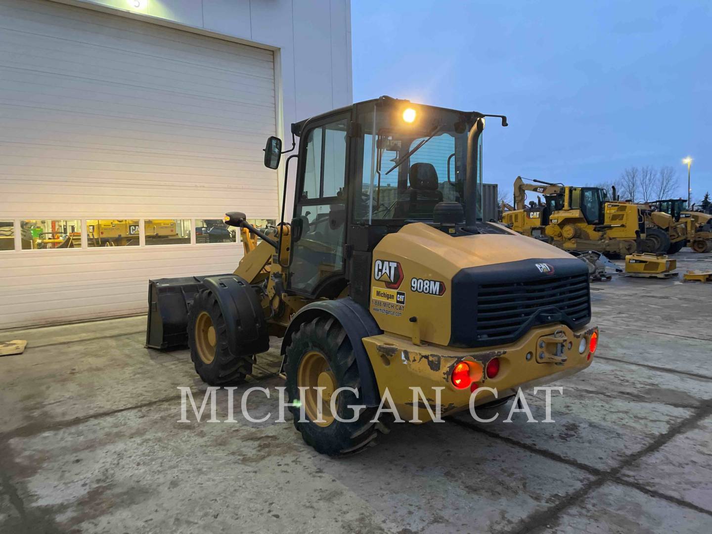 2020 Caterpillar 908M A Wheel Loader