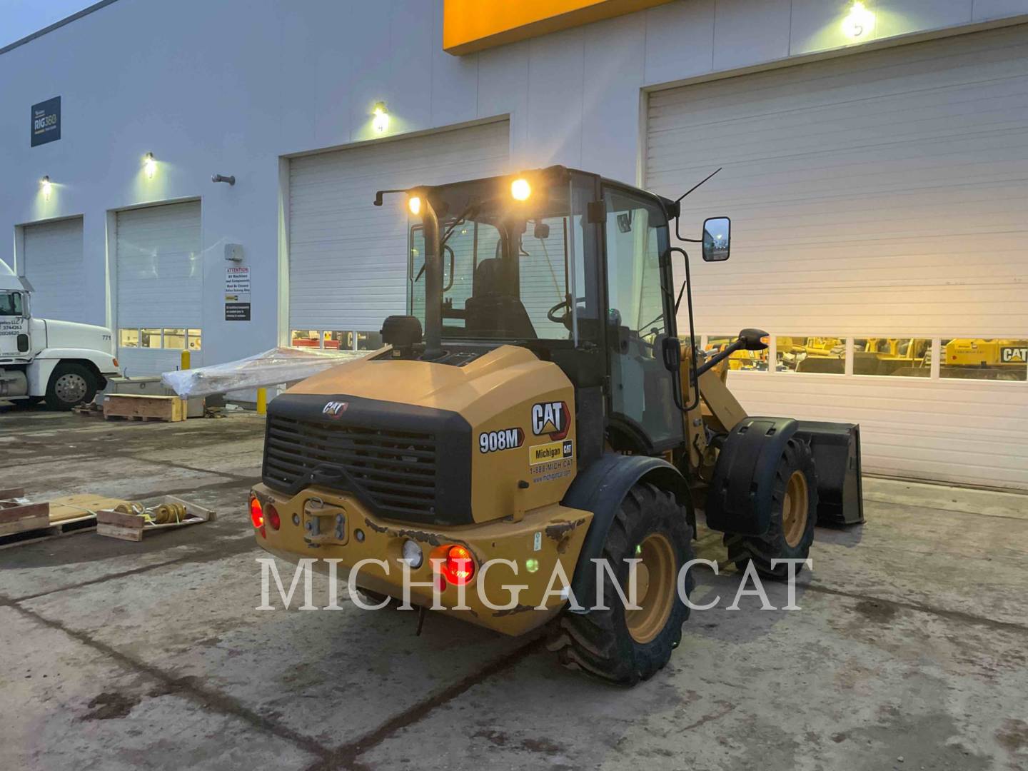 2020 Caterpillar 908M A Wheel Loader