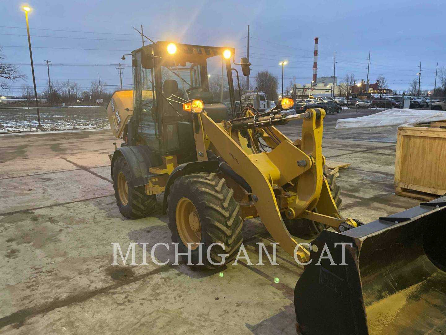 2020 Caterpillar 908M A Wheel Loader