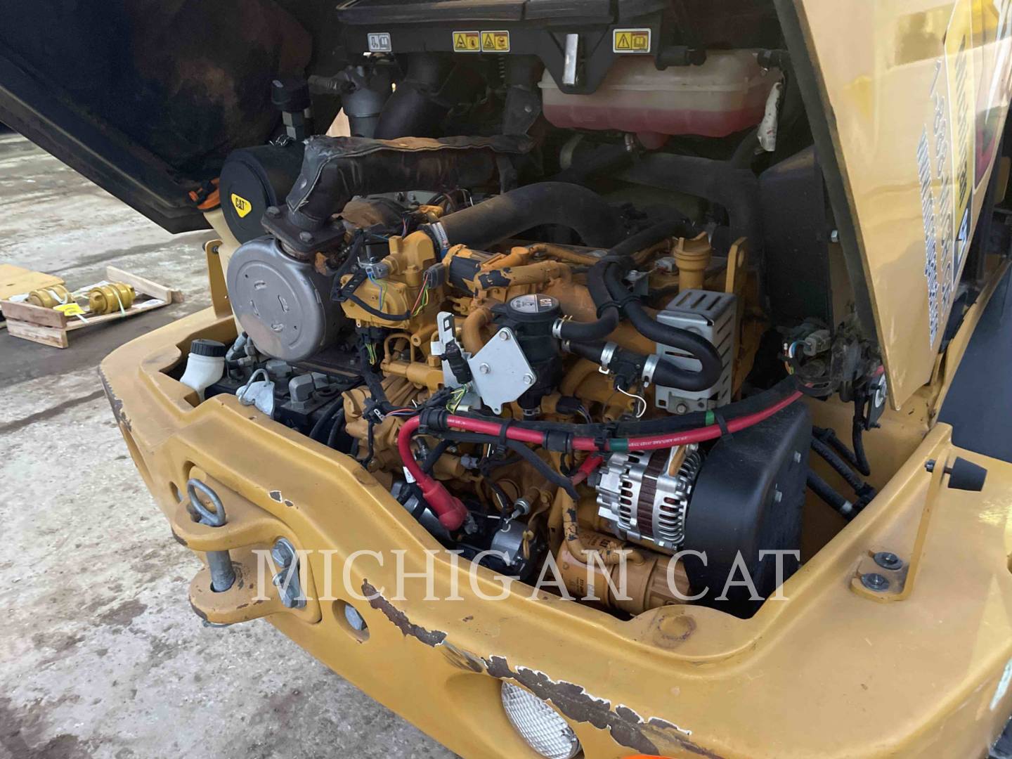 2020 Caterpillar 908M A Wheel Loader