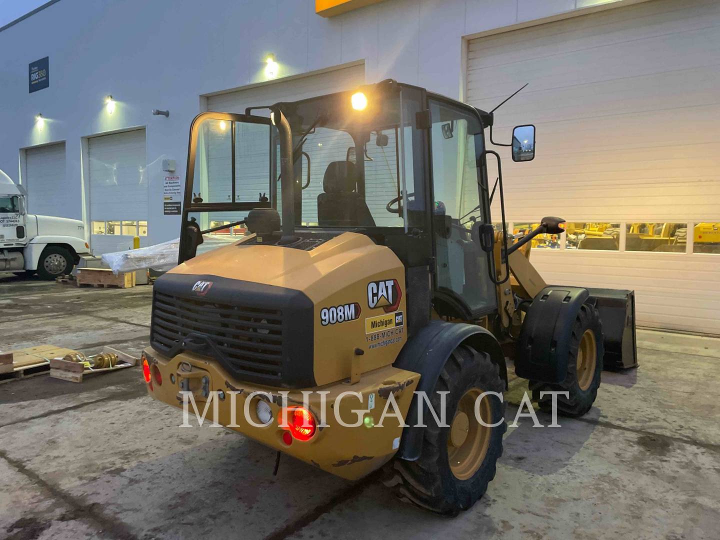 2020 Caterpillar 908M A Wheel Loader