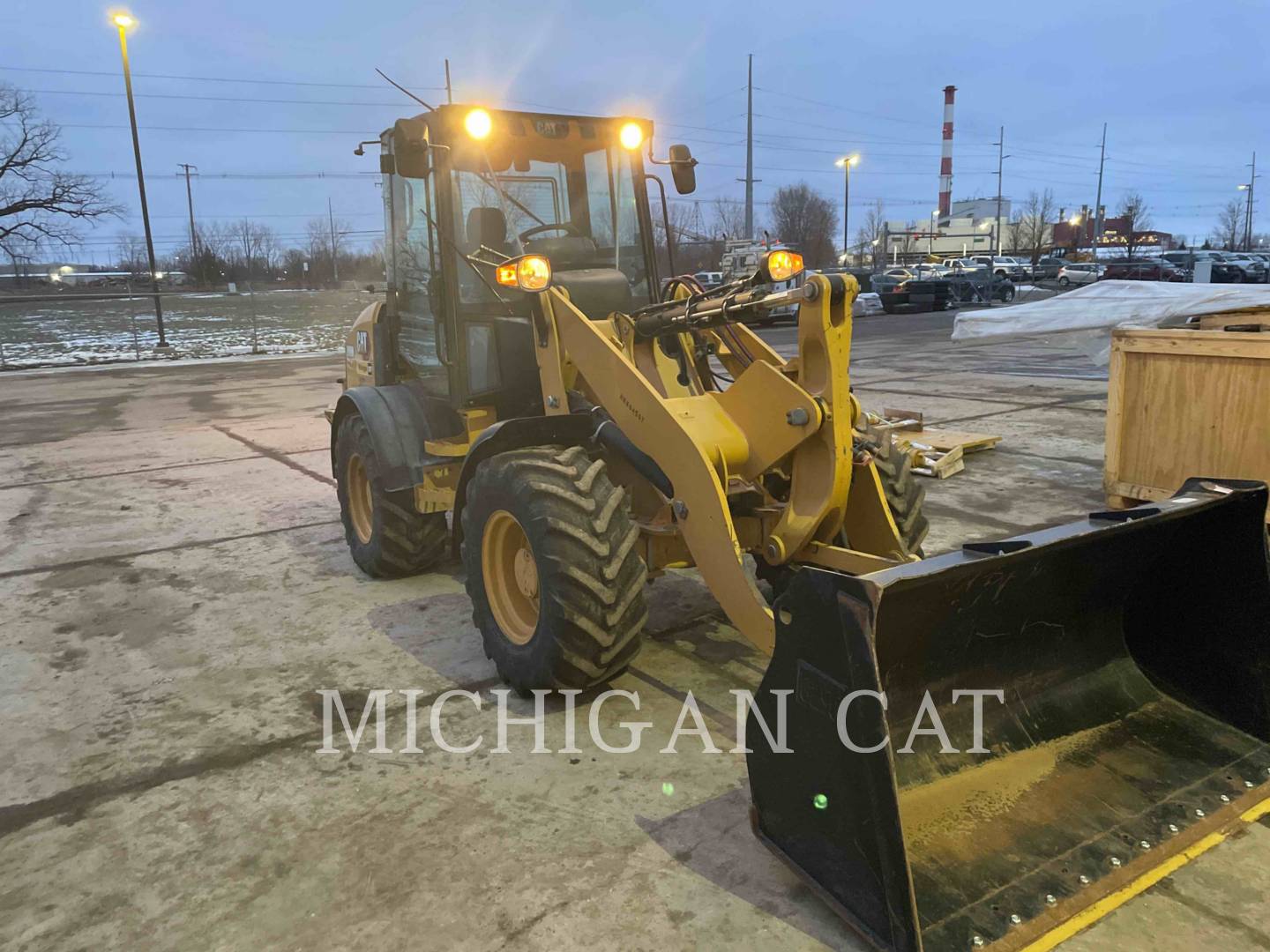 2020 Caterpillar 908M A Wheel Loader