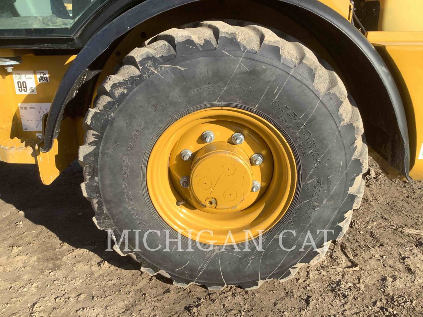 2021 Caterpillar 906M A Wheel Loader