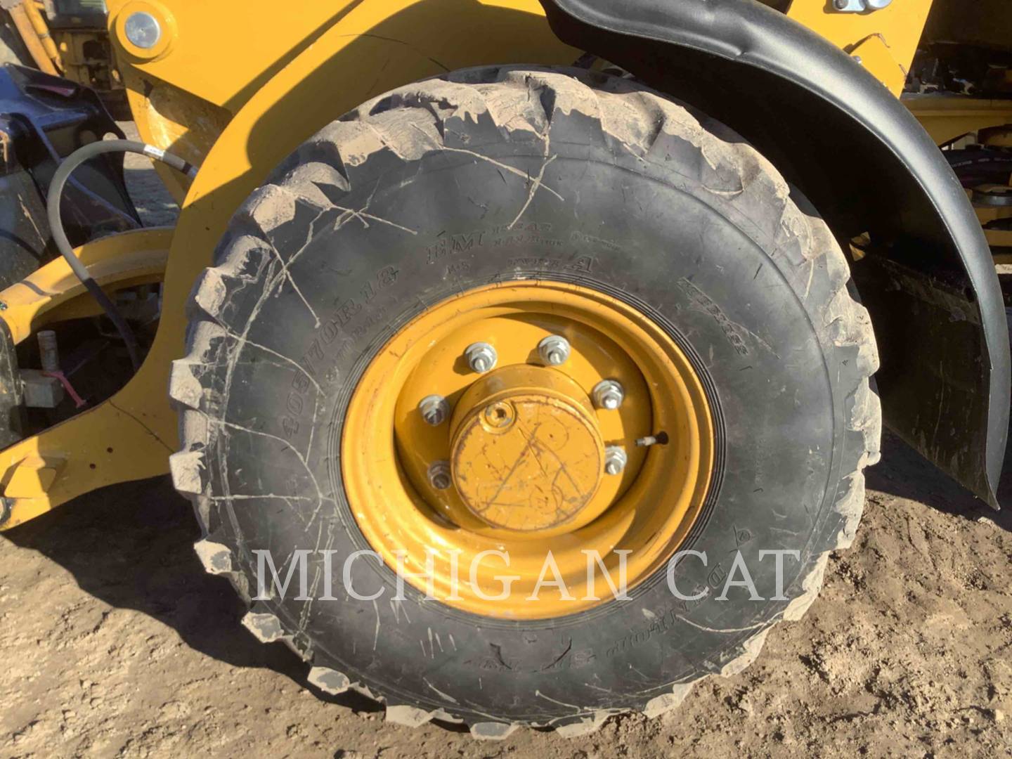 2021 Caterpillar 906M A Wheel Loader