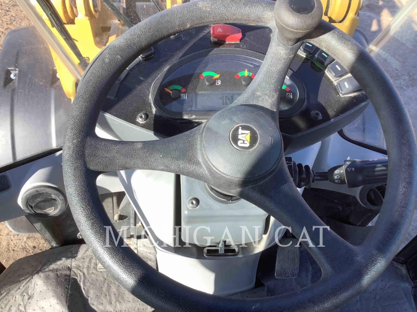 2021 Caterpillar 906M A Wheel Loader